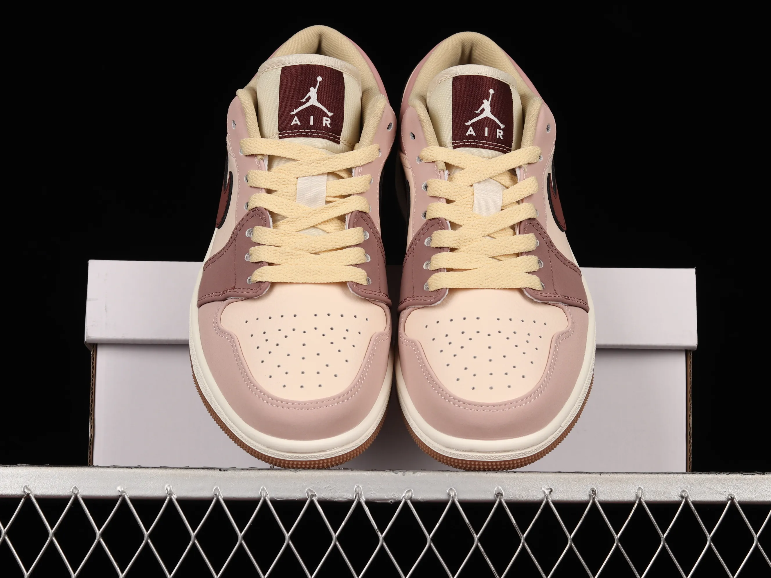All categories Air Jordan Jordan series basketball shoes Air Jordan 1 Low Z version Air Jordan 1 Low AJ1 Joe 1 low-top cultural basketball shoes DO7450-201